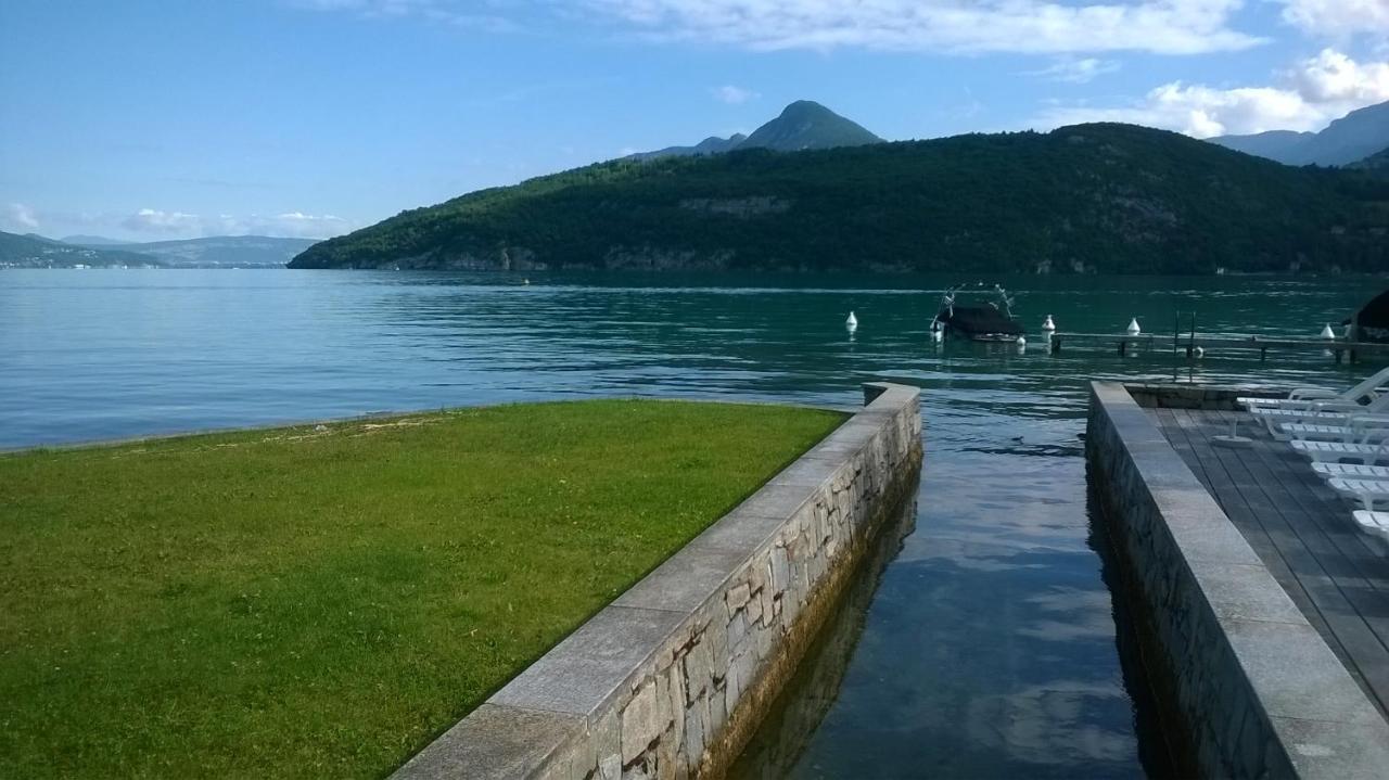Au Bord Du Lac D'Annecy, Logement Type Loft, Dans Residence Avec Plage Et Ponton Privee ดูแอ็งต์ ภายนอก รูปภาพ