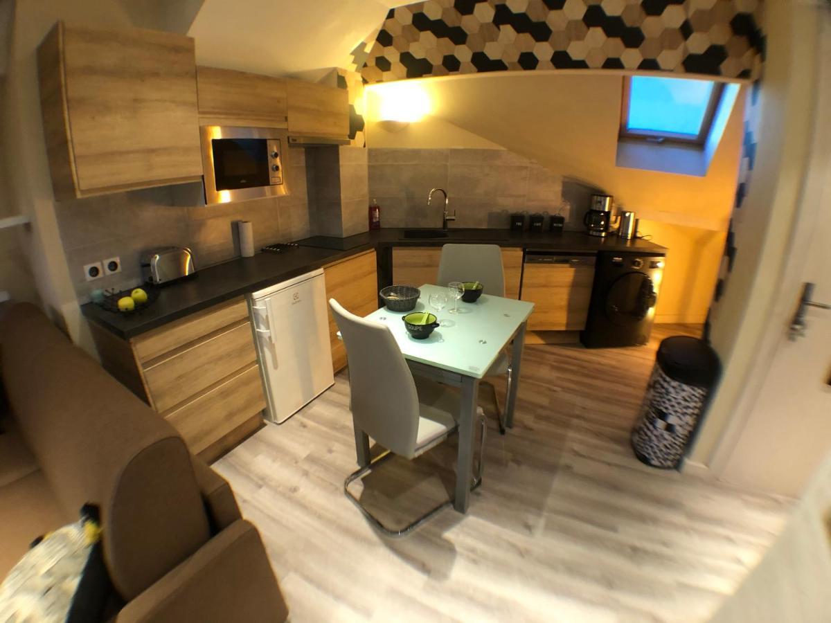 Au Bord Du Lac D'Annecy, Logement Type Loft, Dans Residence Avec Plage Et Ponton Privee ดูแอ็งต์ ภายนอก รูปภาพ