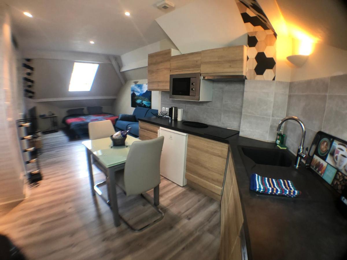 Au Bord Du Lac D'Annecy, Logement Type Loft, Dans Residence Avec Plage Et Ponton Privee ดูแอ็งต์ ภายนอก รูปภาพ
